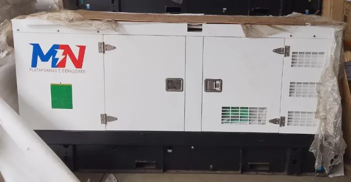 Gerador de energia a diesel 55/61kva, trifásico, Novo 1 ano garantia.