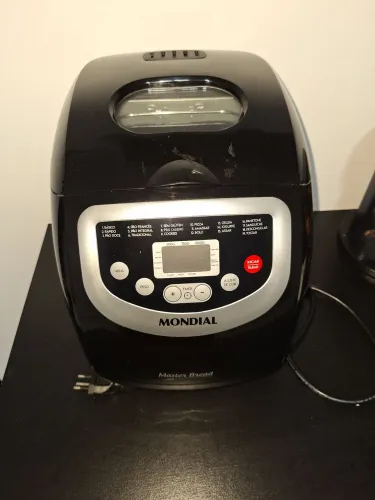 Panificadora mondial NPF-53 preta 19 funções 