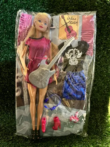 Boneca Barbie Quero Ser Rock Star