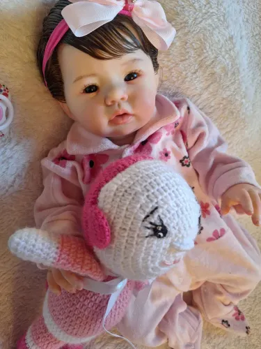 Linda Boneca Reborn com bichinho tipo pelucia amigurimi