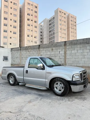 Ford f250 xlt 6cc diesel diferenciada feita nos detalhes