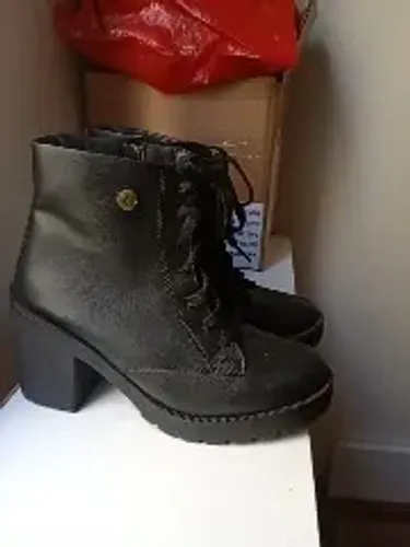 Bota nova Tam 36