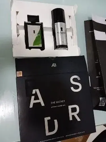 Vendo kit perfume e desodorante Antonio Bandeiras The Secret! Extra!