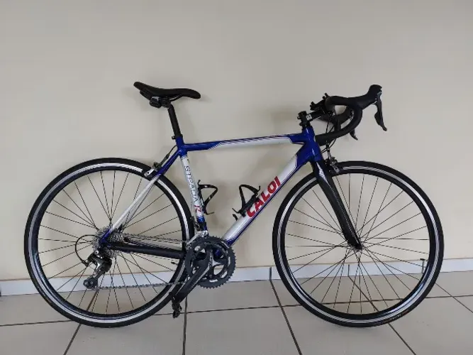 Bike Speed Caloi Strada Racing-R (Peças Tiagra e garfo em carbono)