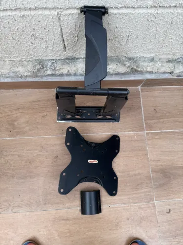 Suporte retrátil para TV