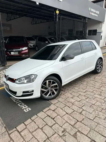 Volkswagen Golf Comfortline 1.6 MSI Total Flex Aut. 2016