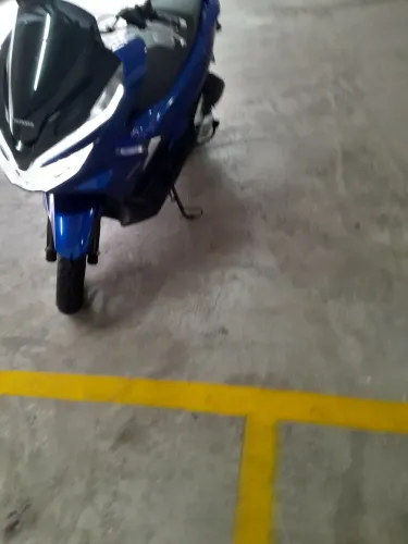 Pcx 2022 super nova 2400 kms