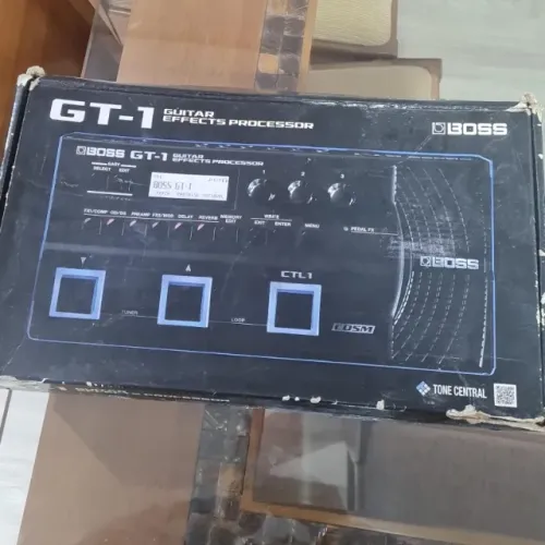 Pedaleira BOSS GT1