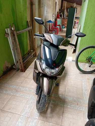 Yamaha fluon conservada