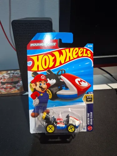 Hot Wheels Mario Kart