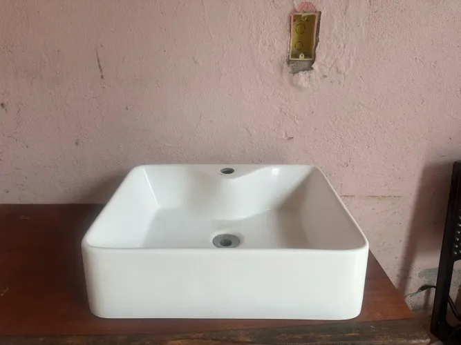 Cuba sobreposta banheiro