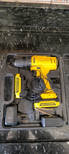 Parafusadeira stanley 12 volts