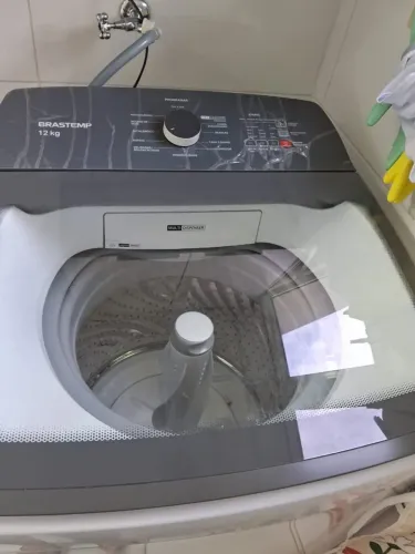 Máquina de lavar Brastemp novíssima menos de 2 anos de uso ainda no plástico a tela