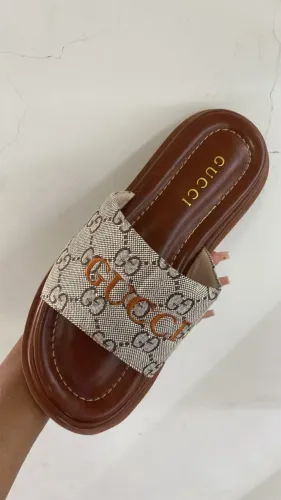 PAPET GUCCI MARRON FEMININA