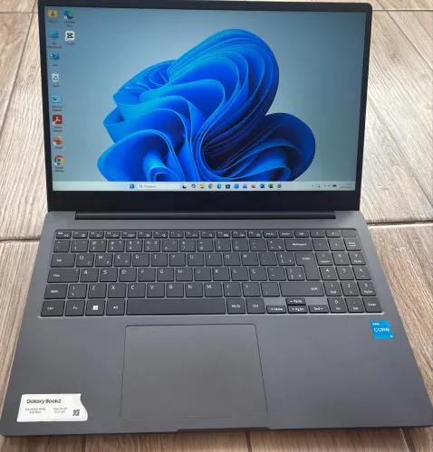 Notebook GALAXY BOOK 2 i3