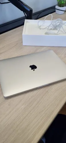 Apple MacBook Pro 2020
