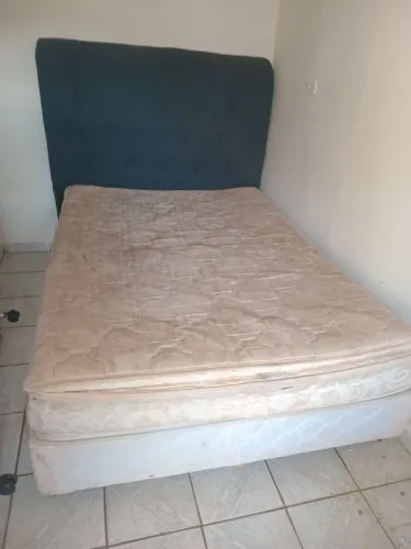 Cama box de casal com colchão e cabeceira