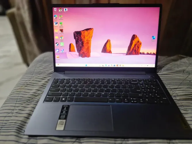 Lenovo Ideapad slim 3