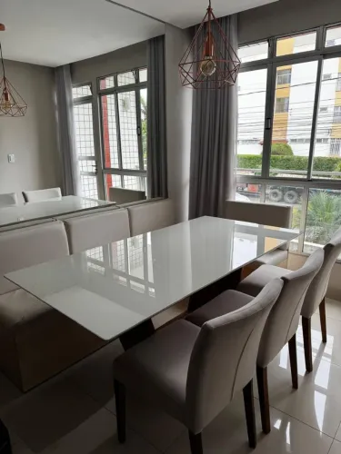 Mesa com 3 cadeiras + canto Alemão 
