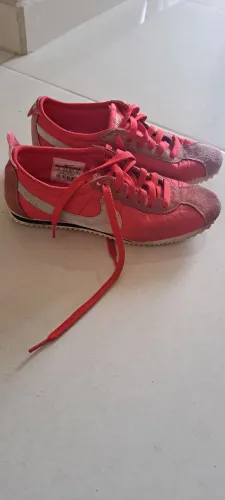 Tenis nike tamanho 34