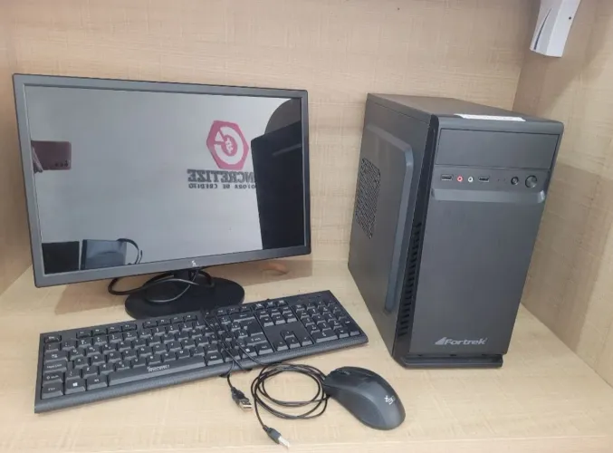 Computador completo.