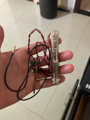 Captador e Pré-Amplificador para Violão Artec EPP - Endpin Preamp / Piezo