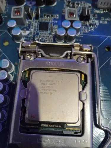 Vendo um kit placa mãe LGA 1156 + i7 870 + cooler