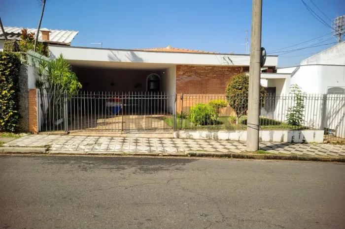 Casa Térrea Espaçosa 3 quartos 1 Suíte, Escritório e Área Gourmet | Jardim Santa Rosália
