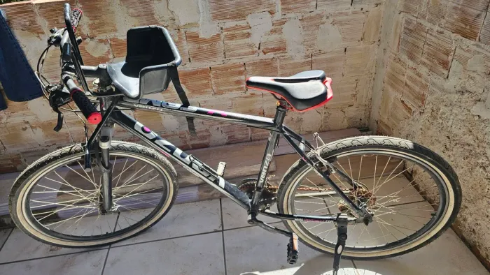 Vendo Bike aro 26 com marcha