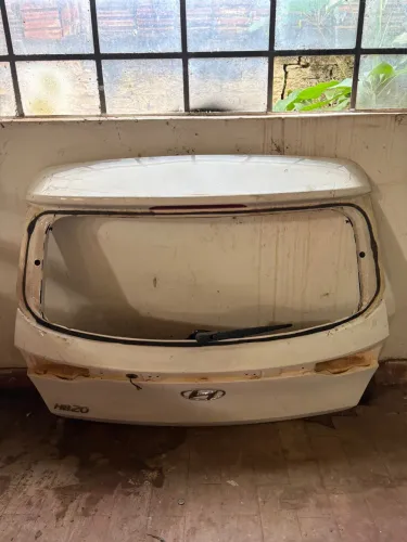 TAMPA TRASEIRA HB20 HATCH