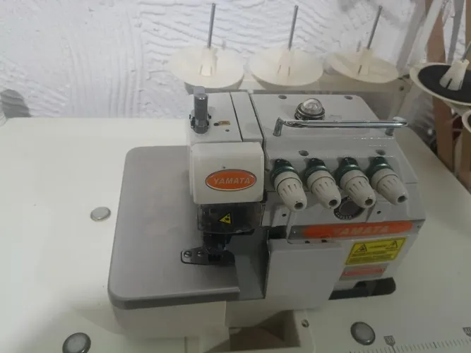 Máquina interlock overclock yamata