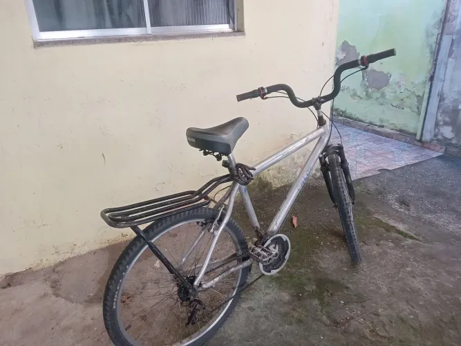 Vendo ou troco bike de alumínio da Caloi!
