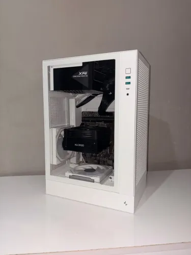Pc gamer praticamente novo com 6 meses de uso