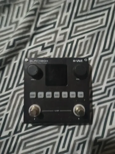 Pedaleira Black Box