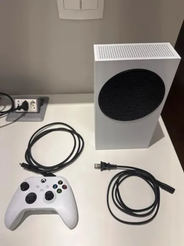 Xbox Series S 512gb - usado - aceito trocas!