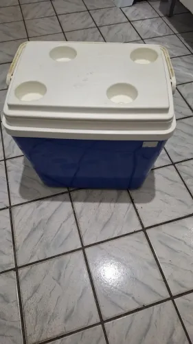 Garrafa termica grande. Super conservado