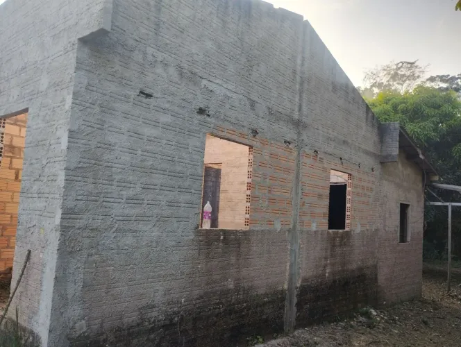 Vendo ou troco terreno com uma construção na comunidade de São Jorge
