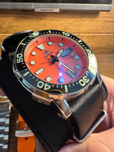 Relógio Orient New Poseidon Orange