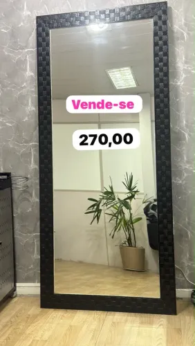 Espelho grande