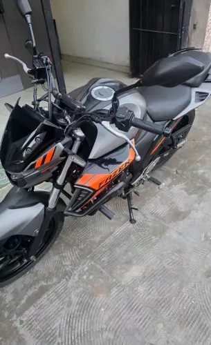 Yamaha FZ25 Fazer 250cc