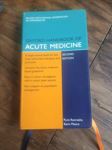 Livro de Medicina em inglês