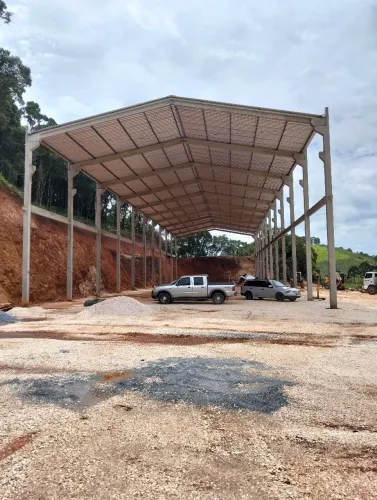 MONTADO SEU TERRENO TODA ESTRUTURA E COBERTURA 