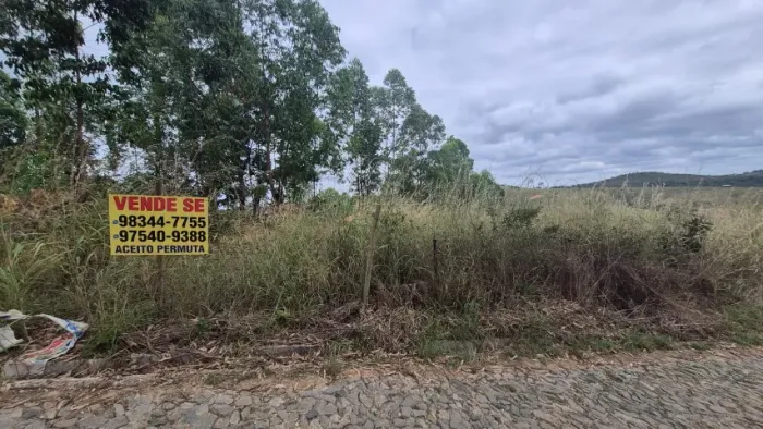 Vende-se terreno em Jaboticatubas-MG 1.400M²