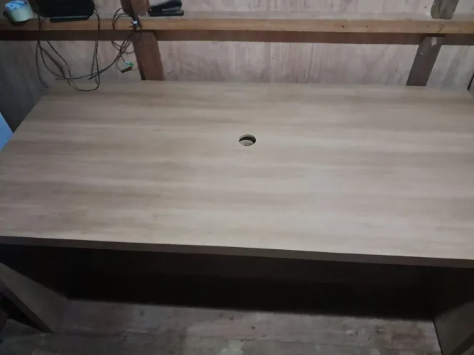 Vendo mesa de escritório 