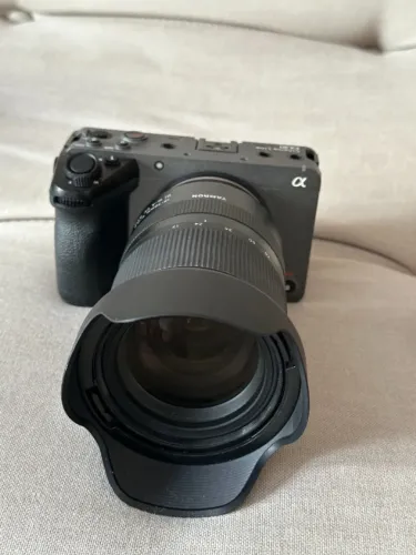 Sony FX30 + Tamron 17-70 f2.8 Kit Completo 4K - Impecável