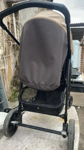Carrinho de bebê r$ 300 pegar no bairro de Ipsep