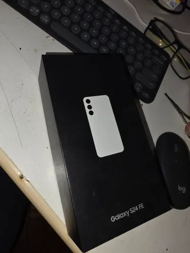 Samsung Galaxy S24 FE [ 256GB] - Impecável, Completo na Caixa