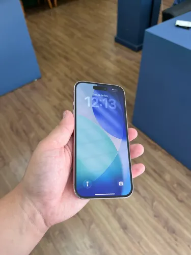 iPhone 15 - 128GB Pink