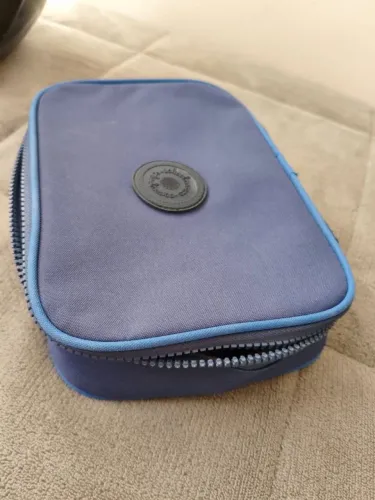 VENDO ESSE ESTOJO ESCOLAR COM APENAS UM DETALHEZINHO
