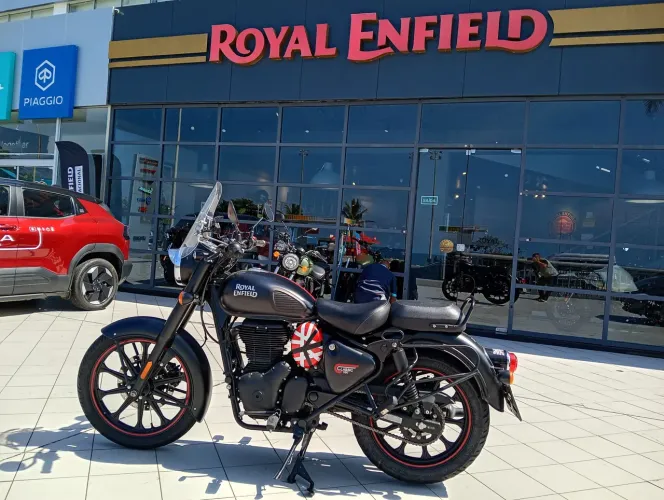 METEOR 350CC CLASSIC DARK 2025 oportunidade EDSON 2 1 9 6 5 6 8 5 0 3 8.